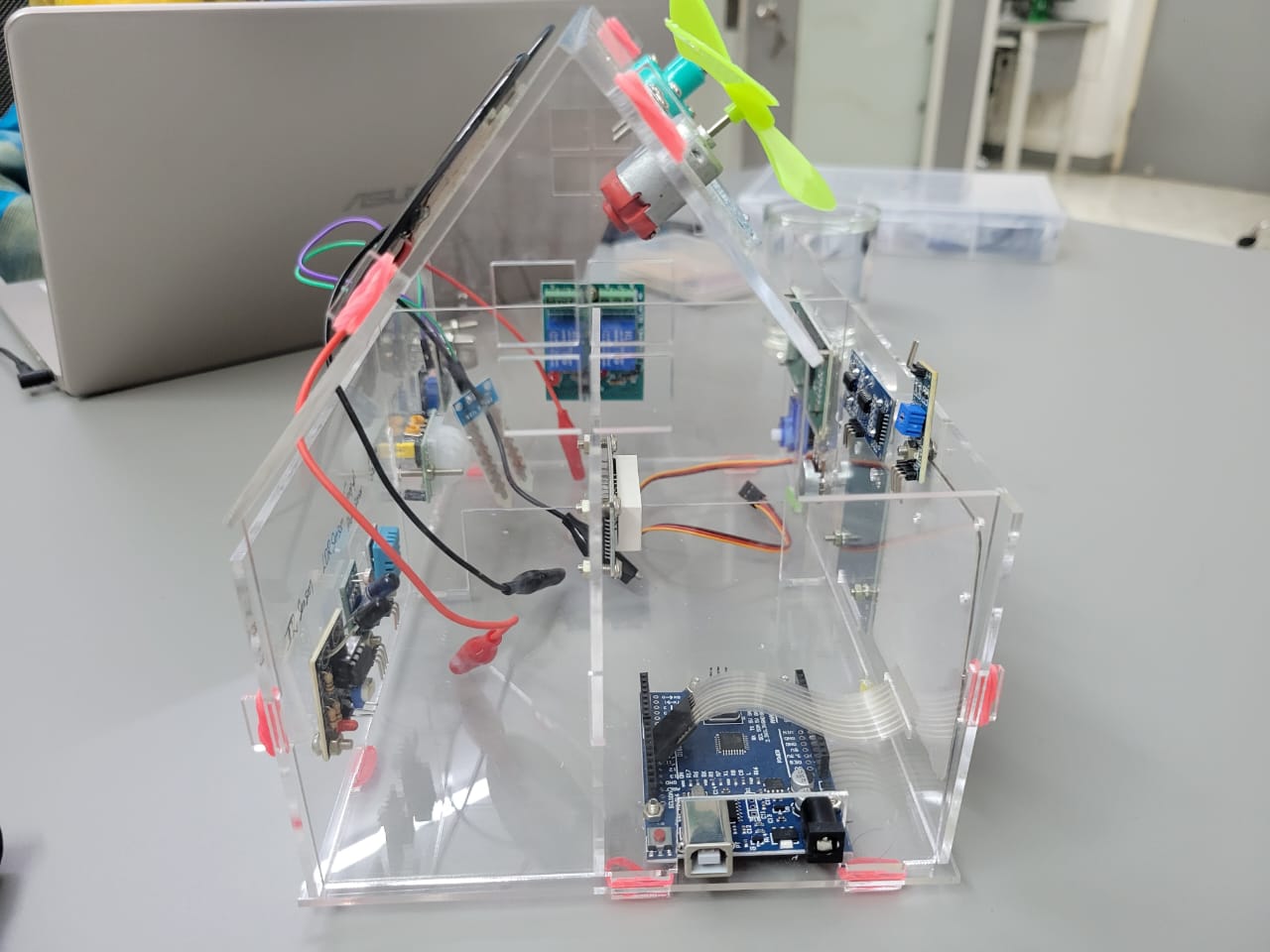 IoT and Programmable Tech Mega DIY Kit - Image 5